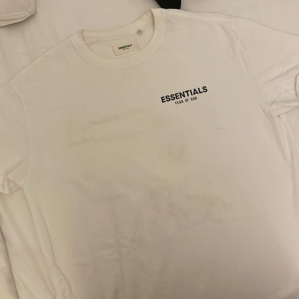 Essentials Tee